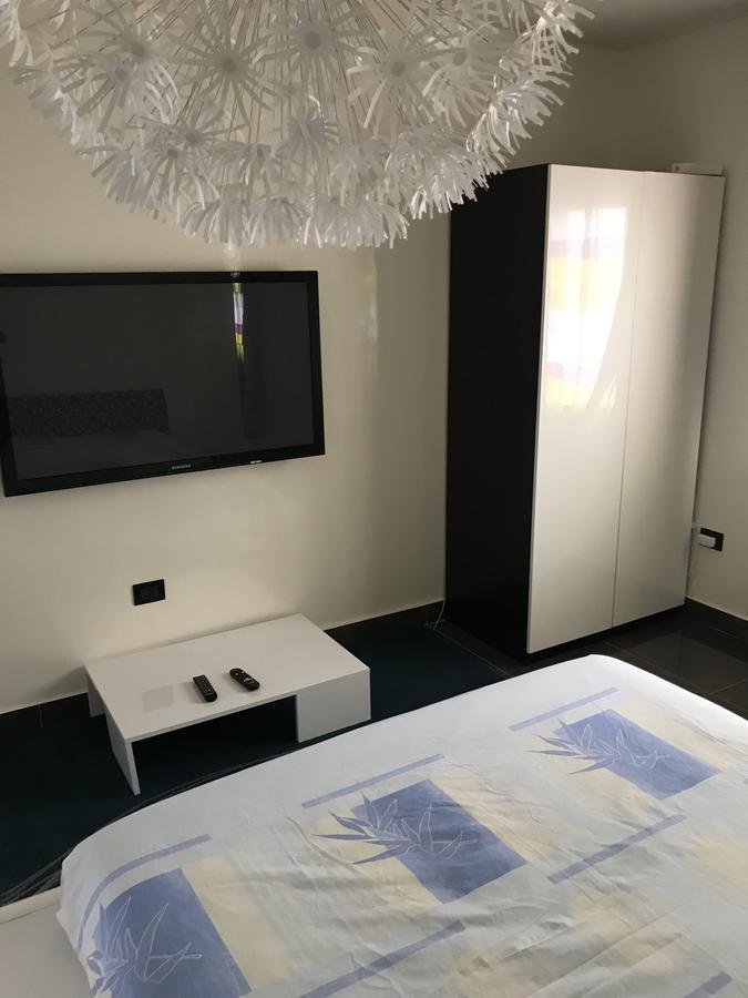 Casa Di Cloe Apartment Дакар Екстериор снимка